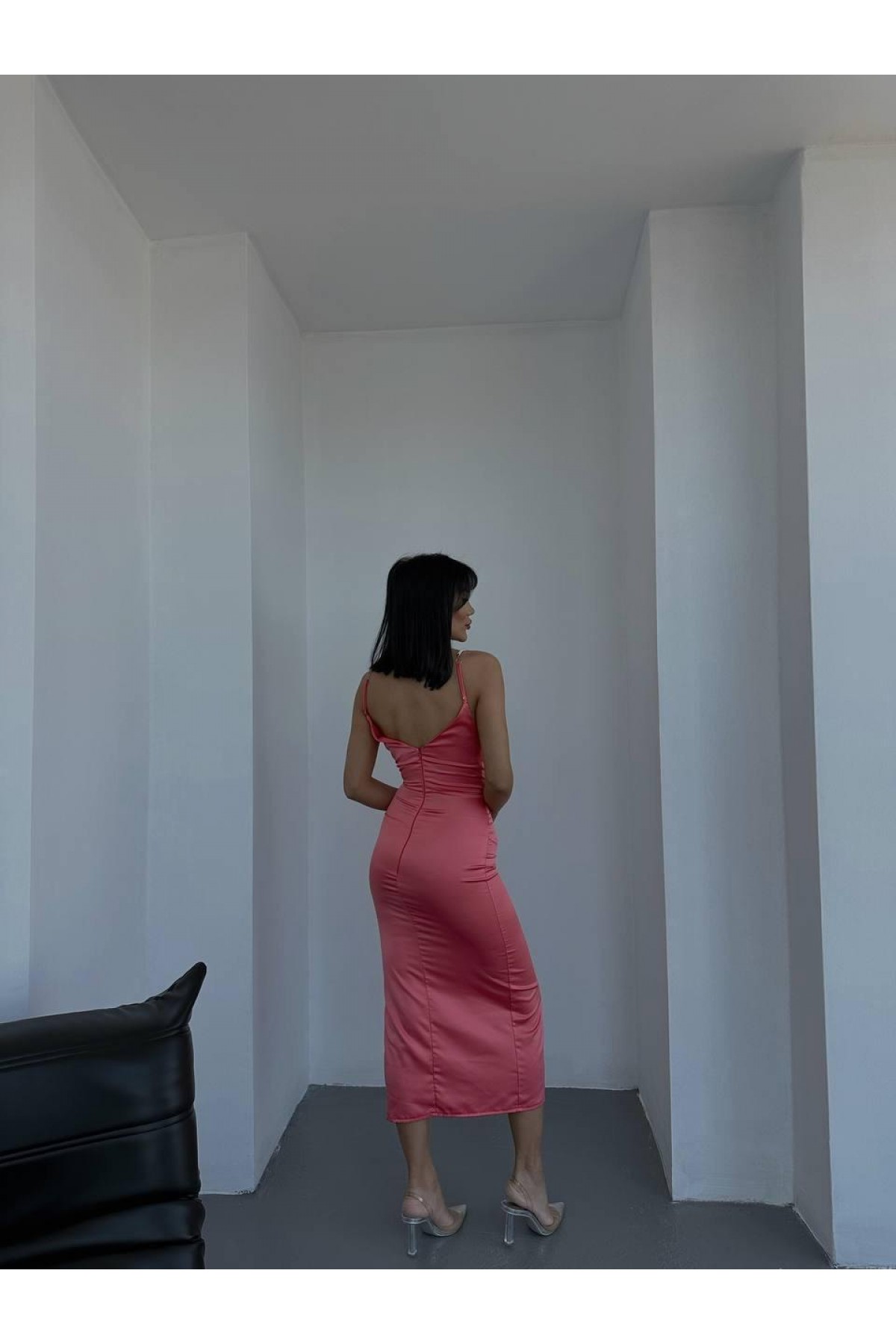 Askı Detay Saten Yırtmaçlı Elbise - Pembe